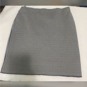 Nine West Monochrome Houndstooth Pencil Skirt